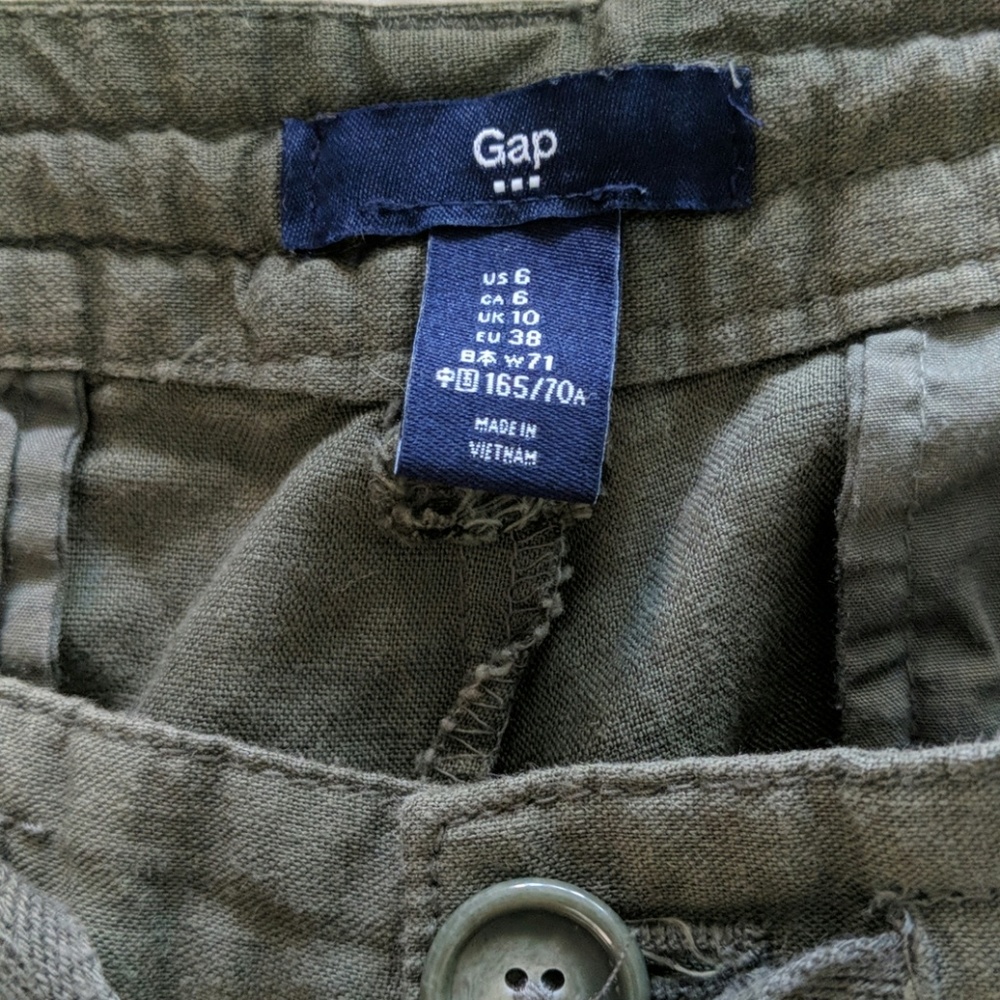 Shorts - Picture 6 of 6